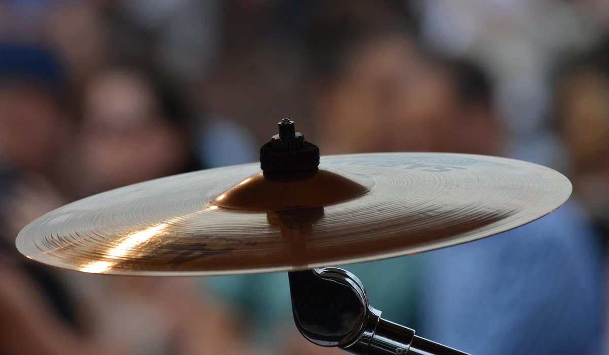 Building Confidence for Your First Salsa Social